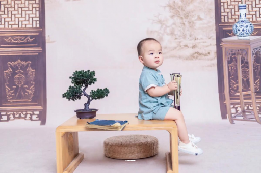 象山宝宝几个月笑出声
